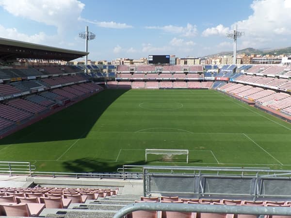 Estadio Nuevo Los Carmenes